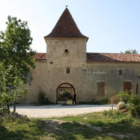 La Dame De Courties 3*